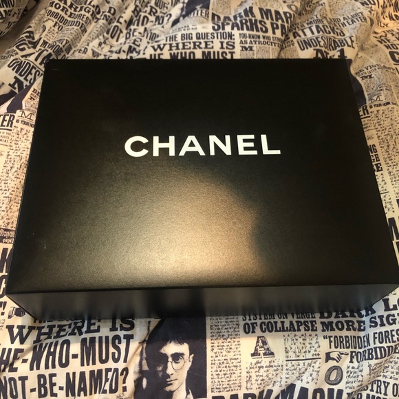 Sold! Chanel Brasserie 2015 NWOT Green Menu clutch - Picture 8 of 8